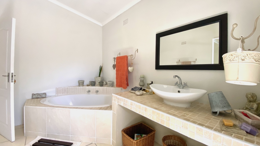 3 Bedroom Property for Sale in Dwarskersbos Western Cape